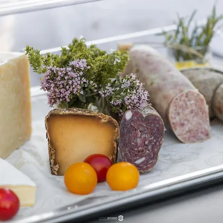 منتجع Anitori Prestige Relais & Loro Piceno