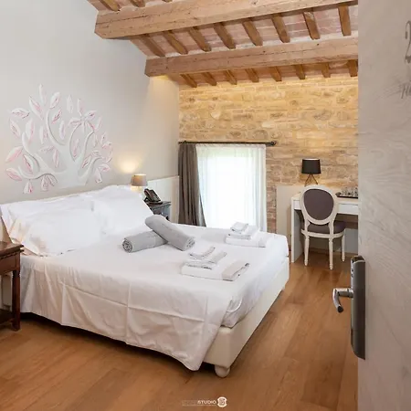 Anitori Prestige Relais & Resort Loro Piceno