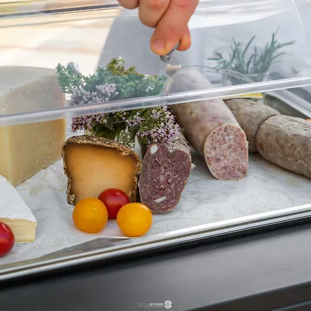 Anitori Prestige Relais & منتجع