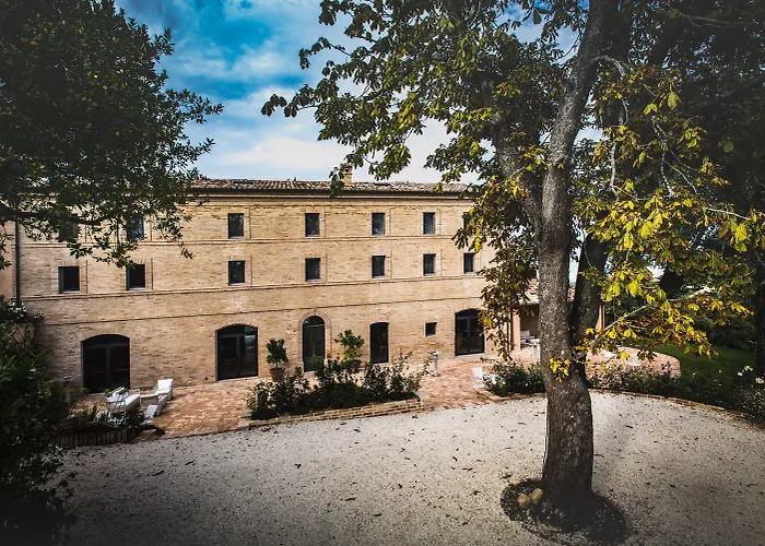 Anitori Prestige Relais&spa 3* Loro Piceno